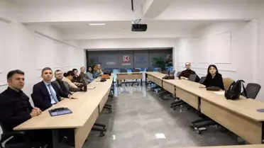 Kocaeli Barosu avukatlarına işaret dili eğitimi veriliyor