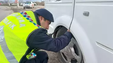 Balıkesir'de bin 484 araca kış lastiği denetimi yapıldı