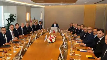 Ticaret Bakanı Ömer Bolat Türkiye Bankalar Birliği'ni Ziyaret Etti
