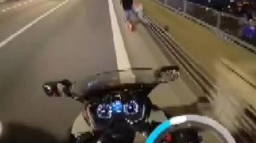 15 Temmuz Şehitler Köprüsü'nde skuterle yasakları hiçe sayan sürücü