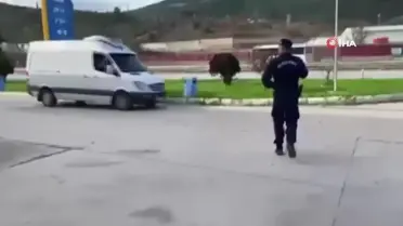 Minibüste sucuk yıkayan şahıslar hakkında savcılık tahkikat başlattı