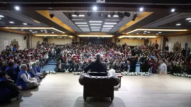 AK Parti Grup Başkanvekili Bahadır Yenişehirlioğlu, gençlerle bir araya geldi