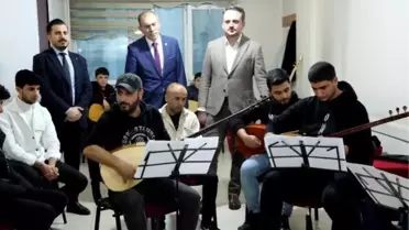 Gençlik ve Spor Bakan Yardımcısı Enes Eminoğlu, Van'da Gençlerle Buluştu