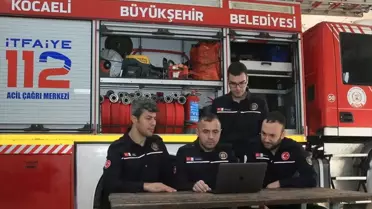 Kocaeli'de itfaiyeciler, Yılın Kareleri 2023 oylamasına katıldı