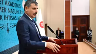 Erzurum Valisi Mustafa Çiftçi, Diyanet Akademisi mezuniyet törenine katıldı