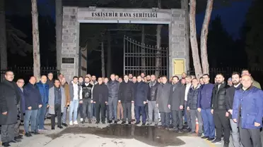 Cumhur İttifakı'nın Eskişehir Büyükşehir Belediye Başkan adayı Hava Şehitliği'ni ziyaret etti