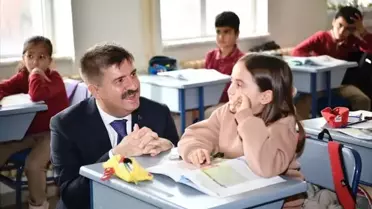 Karaman Valisi Hüseyin Engin Sarıibrahim, İlyas Küçüker İlkokulu'nu ziyaret etti