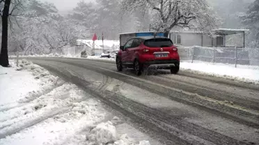 Balıkesir'de Kar Yağışı Etkili Oluyor