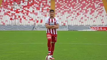 Yunus Emre Konak, Sivasspor'dan Brentford'a transfer oldu