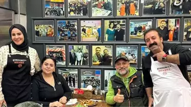 Hüsnü Şenlendirici'nin eşi Nazire Şenlendirici ile poz verdiği anlar