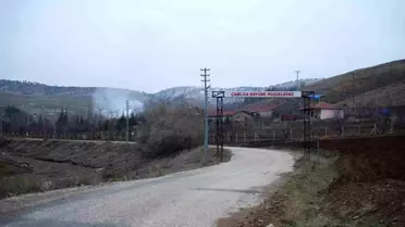 Kırıkkale'de köyde çıkan yangında ahır ve samanlık kül oldu