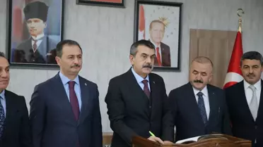 Milli Eğitim Bakanı Yusuf Tekin, okullarda yarıyıl ve yıl sonu tatilinden önceki haftalara ilişkin yeni bir başlangıç yapacaklarını açıkladı