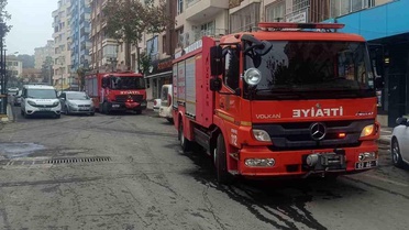 Şanlıurfa'da Prizde Bırakılan Silikon Tabancası Nedeniyle Çıkan Yangında Ev Küle Döndü, Çocuk Yanıklarla Hastaneye Kaldırıldı