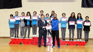 Vezirköprü'de Okul Sporları İlçe Birinciliği Ödül Töreni Düzenlendi
