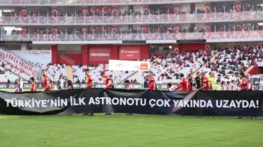Bitexen Antalyaspor, Trabzonspor maçına 4 değişiklikle çıktı