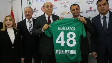 AK Parti Muğla Büyükşehir Belediye Başkan Adayı Aydın Ayaydın, Muğlaspor Kulübünü Ziyaret Etti