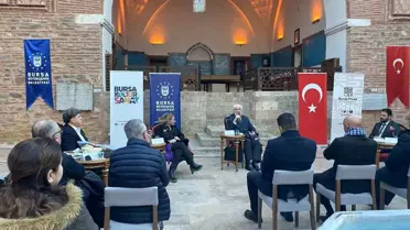 Bursa Büyükşehir Belediyesi Muradiye El Yazmaları Müzesi'nde söyleşi düzenledi