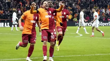 Dries Mertens, Kayserispor maçında penaltıdan gol atarak gol sayısını 5'e çıkardı