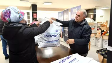 Esenyurt Belediyesi, 6 bin çocuğa kışlık mont ve bot yardımı yaptı