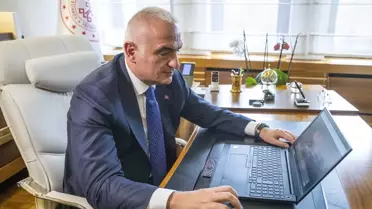 Kültür ve Turizm Bakanı Mehmet Nuri Ersoy, Yılın Kareleri oylamasına katıldı