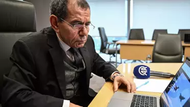 Galatasaray Başkanı Dursun Özbek, 2023'e damga vuran olaylara ait fotoğraflara oy verdi