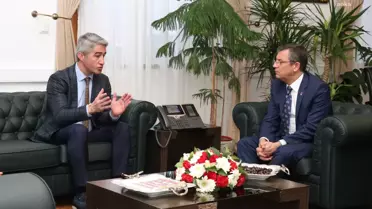 Marmaris Belediye Başkanı Mehmet Oktay, CHP Genel Başkanı Özgür Özel'i Makamında Ziyaret Etti
