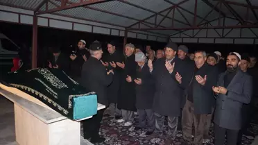 Sultanbeyli'de yangında hayatını kaybeden işçinin cenazesi Iğdır'da defnedildi