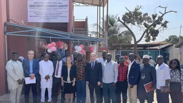 TİKA, Gambiya'da kadınların sağlık hizmetlerini iyileştirmek için kanser tarama ve tanı laboratuvarı kurdu