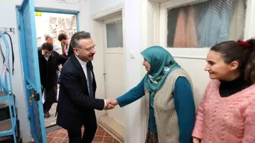 Eskişehir Valisi Hüseyin Aksoy Şehit Jandarma Er Mustafa Türker'in ailesini ziyaret etti