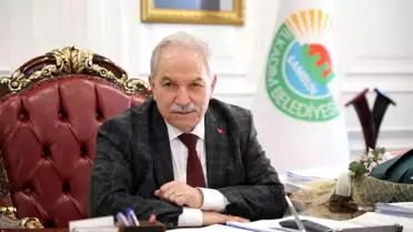 İlkadım Belediye Başkanı Necattin Demirtaş, çiçeklerle karşılandı