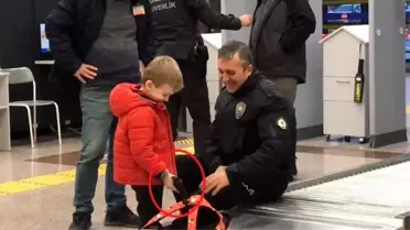 Yenişehir Havaalanı'nda çocuğun çantasından çıkan silahlar polisi şaşırttı