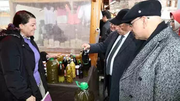 Talas Belediye Başkanı Mustafa Yalçın ve Milletvekili Murat Cahid Cıngı Maharetli Eller Kadın Üretici Pazarı'nı ziyaret etti
