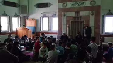 Kırşehir İl Müftülüğü, Gençliğe Değer Projesi kapsamında ara dönem kampı düzenledi
