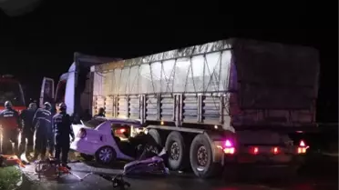 Şanlıurfa'da TIR Kazasında Hayatını Kaybeden 3 Arkadaş Toprağa Verildi