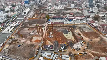 Malatya'da deprem sonrası yapı çalışmaları hızla ilerliyor