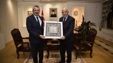 Batı Trakya Türk Azınlığı Danışma Kurulu Başkanı ve Gümülcine Seçilmiş Müftüsü Edirne Valisi'ni ziyaret etti