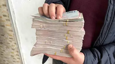 Esenyurt'ta Dolandırıcılık Girişimi: Kendilerini Polis Olarak Tanıtan Şahıslar Yakalandı