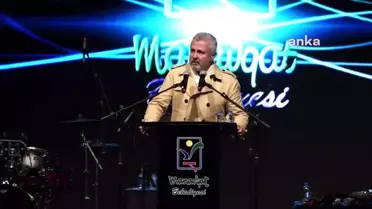 Manavgat Belediyesi, Cumartesi Pazarı'nın Yenilenmesini Retrobüs Konseriyle Açtı