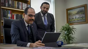MİT Başkanı İbrahim Kalın, AA'nın 'Yılın Kareleri' oylamasına katıldı