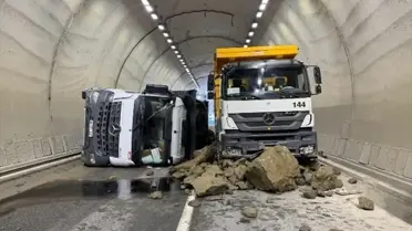 Rize İkizdere'de Hafriyat Kamyonu Devrildi, Sürücü Yaralandı