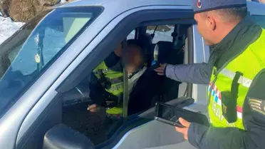 Van'da jandarma ekipleri 37 aracı trafikten men etti