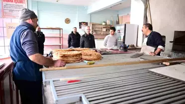 Yeşilyurt Belediye Başkanı Mehmet Çınar, depremzede esnafları ziyaret etti
