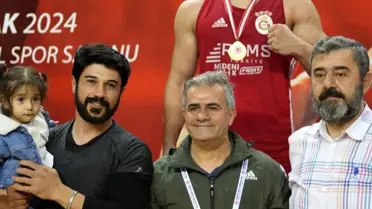 Cizreli Milli Sporcu Baran Çelik Türkiye Ferdi Boks Şampiyonası'nda Altın Madalya Kazandı