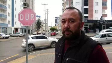 Mersin Erdemli'de motosiklet ile kamyonetin çarpıştığı kaza güvenlik kamerasına yansıdı