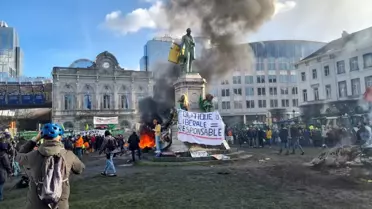 AB Tarım Politikalarına Karşı Çiftçilerin Gösterisi Devam Ediyor