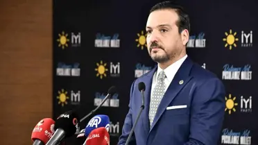 İYİ Parti Sözcüsü Kürşad Zorlu: Afiş tartışmalarında geri dönüş olmadı