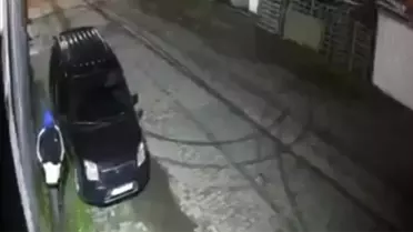 Sarıyer'de Bekçi, Soygun Yapan Hırsızlara Ateş Açtı