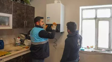 Van Gürpınar'da Doğal Gaz Dönüşüm Projesi ile 42 Haneye Destek