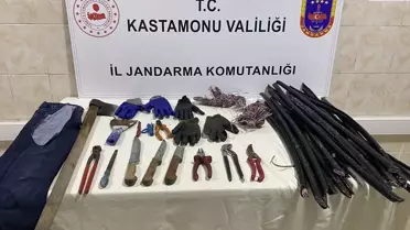 Kastamonu'da kablo hırsızlığı yapan şüphelilerden biri tutuklandı