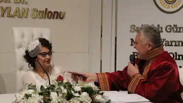 Huzurevinde tanışan çift dünyaevine girdi